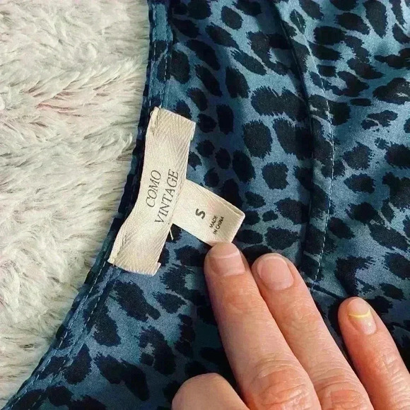 Como Vintage Leopard Blouse with side tie - Picture 5 of 6